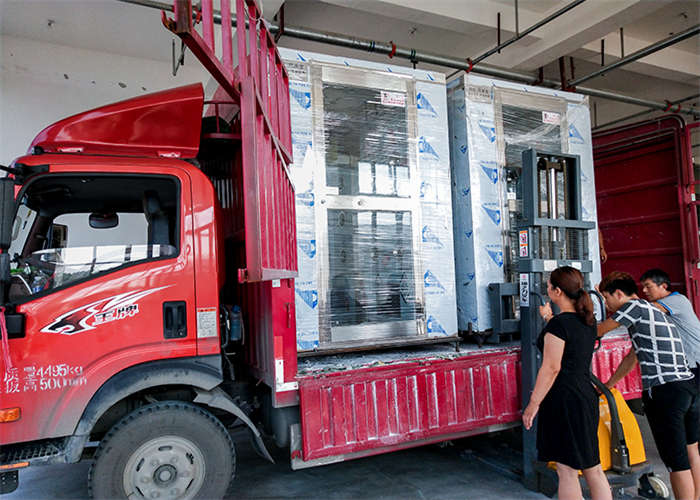 天津某商贸公司采购净化板单吹手动风淋室
